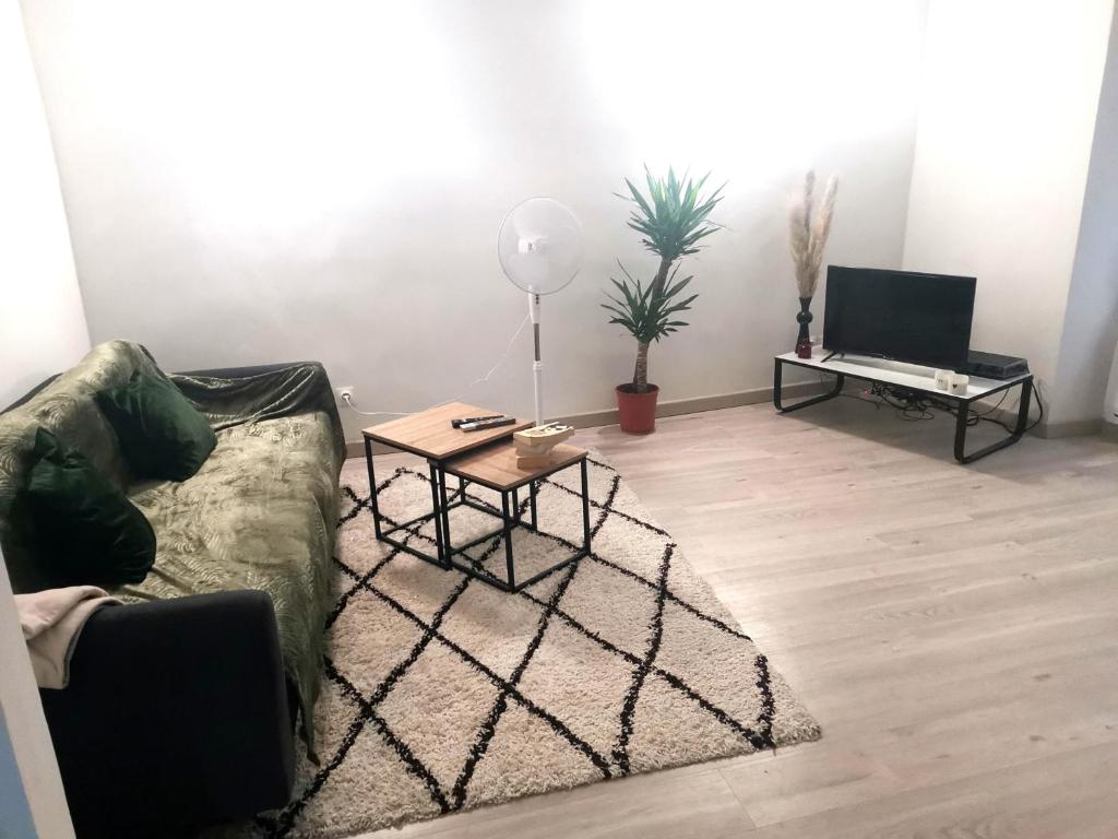 3 pièces 56m2 hypercentre - vieille ville 4 Rue Francis de Pressencé, 83000 Toulon