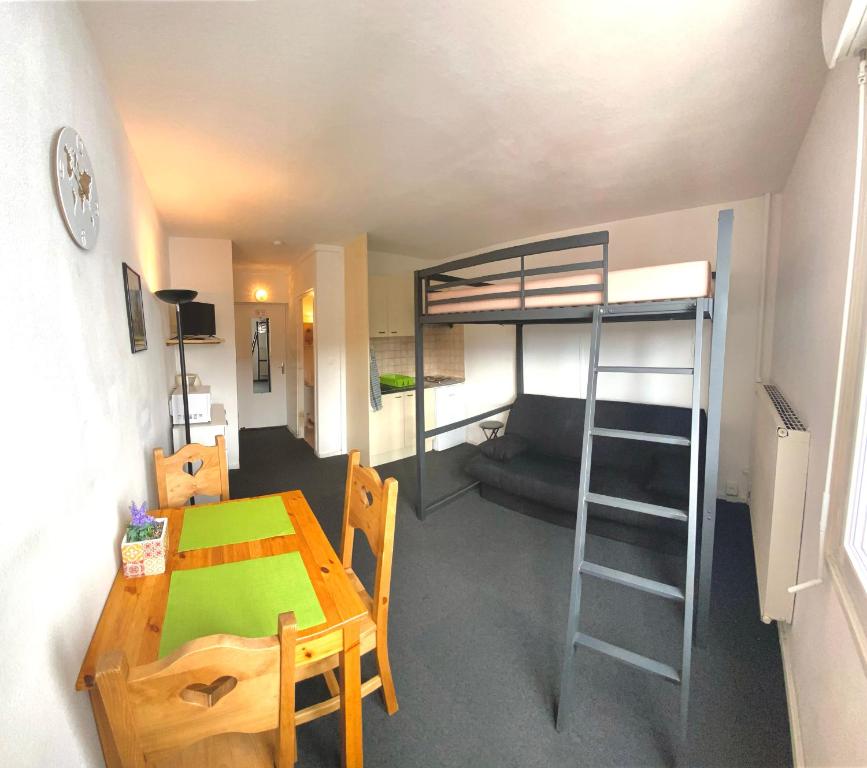 3 pièces avec jardin privatif 83240 Cavalaire-sur-Mer