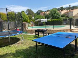 3 Pièces climatisé en rez de jardin avec piscine