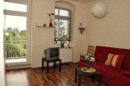 3-Raum-Fewo-Dresden-Zentrum-Balkon-Blick-auf-Altstadt-L10