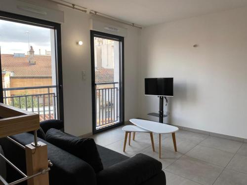 301 - Appartement Duplex Moderne - Jeanne d Arc, Toulouse