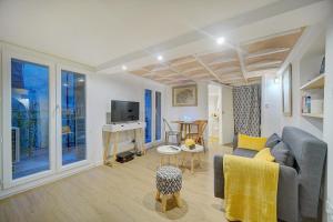 #31 Comfy place in the Old Town Balcony & AC 2Min to Beach