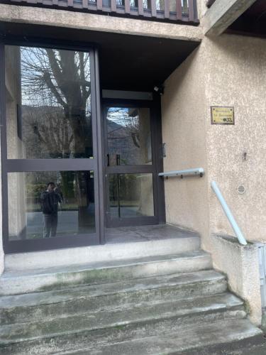 33 Boulevard Charles de Gaulle