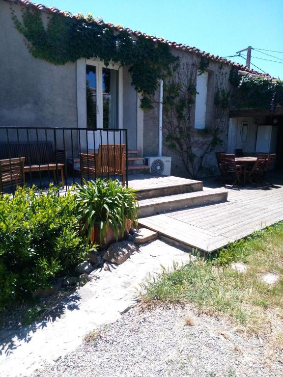 33 m2 face au port de Sète, Centre ville 34200 Sète