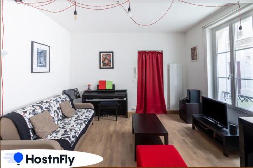 35m comfortable near Montmartre