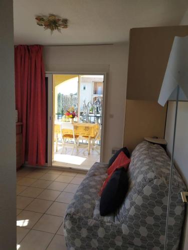 35m with loggia near the beach