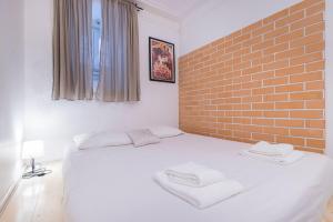 3BDR Mouraria Apartment by LovelyStay