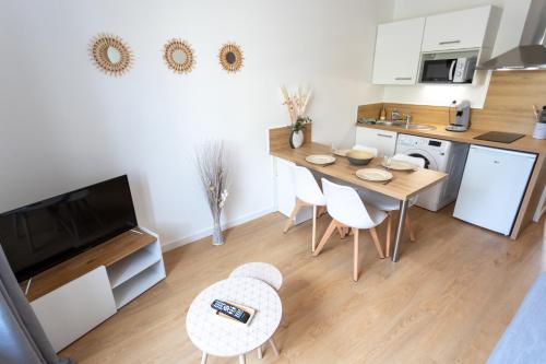 4 pers centre-ville / 300M Plage