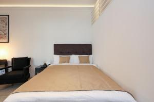 4 Personen Altbau nahe Kurfürstendamm - Macbeth