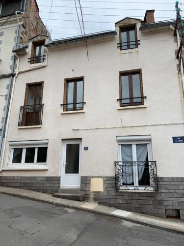 Appartement 4 personnes, 1 chambre, terrasse, Wifi, proche du centre La Bourboule france