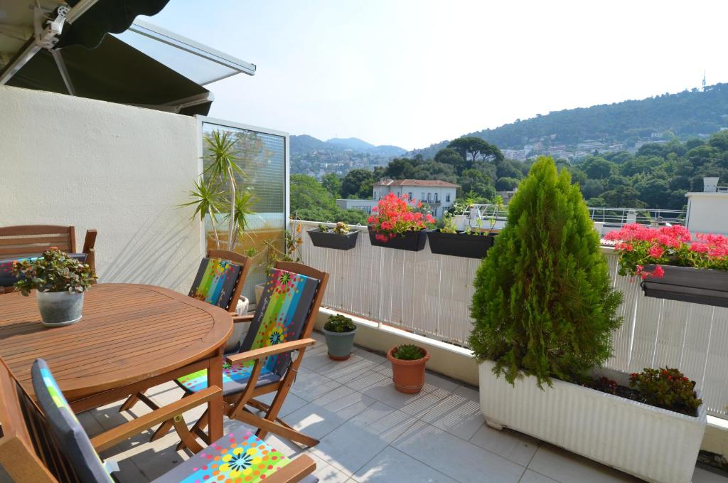 Appartement Appartement 4 personnes avec terrasse et parking le port de Nice 10 Rue de Maeyer, 06300 Nice