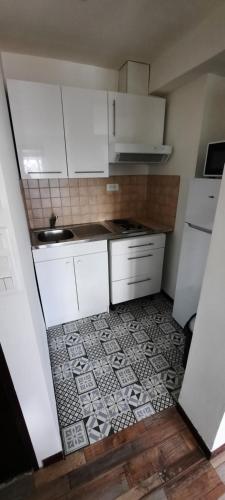4 personnes tout équipé prox centre Marseille