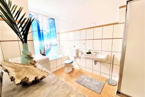 4 Zimmer Apartment mit Balkon