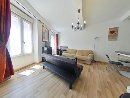 41 1, rue trivalle