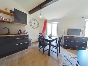 41 3, rue trivalle