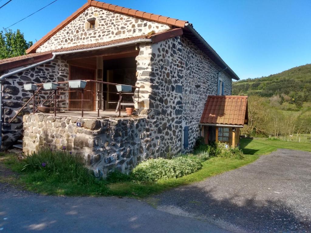 Appartement Appartement 45m2, à la campagne, à 15 mns du Puy en Velay 4 Rue des Passieres, 43260 Lantriac