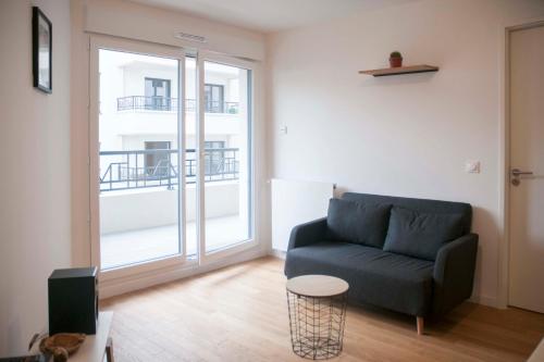47 m brand new with balcony near Paris
