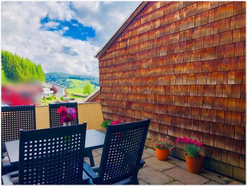 48qm Ferienwohnung mit großer Terrasse im Schwarzwald