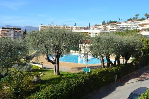 Appartement 5 personnes avec piscine sur la Corniche Fleurie à Nice Nice france