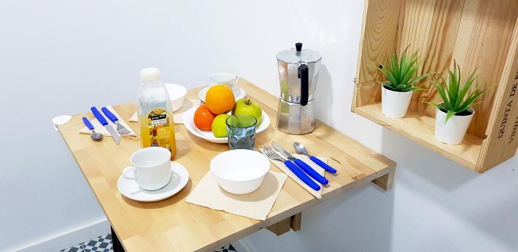 * 5 Star Apartment in Historic District * walk 2 Alfama! Rua do Mirante Nº 9, 1100-355 Lisbonne