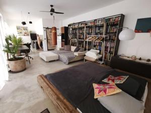 Appartement 50m² Cosy Berlin Style Loft, 10 min to Würzburg 10 Oberer Graben Side building, first floor 97291 Thüngersheim Bavière