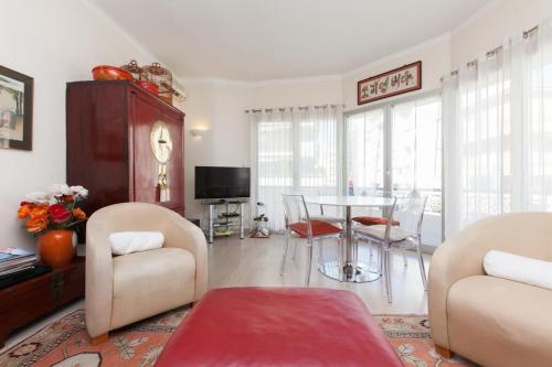 50m from the Croisette two steps from the legendary Carlton in Cannes