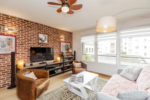 53m with balcony near the Parc de la Villette