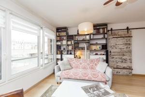 53m with balcony near the Parc de la Villette