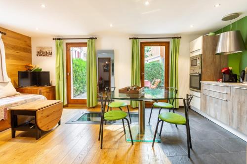 54 M With Garden In The CenterNear The Slopes