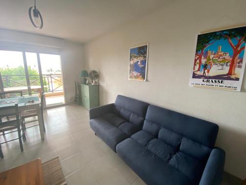 54 m2vue imprenable sur l'Esterel avec une grande terrasse de 15 m2