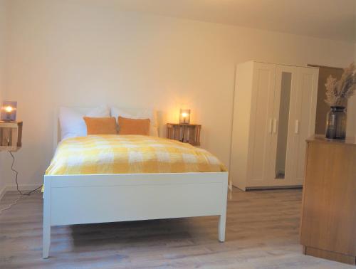 58-Zoll SmartTV & Kaffeevollautomate nahe Campus