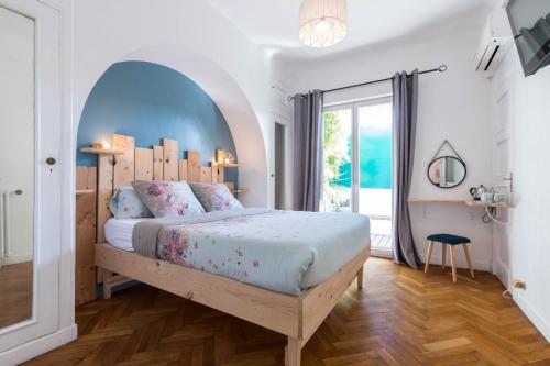 6 bedrooms seaview house, Old Town
