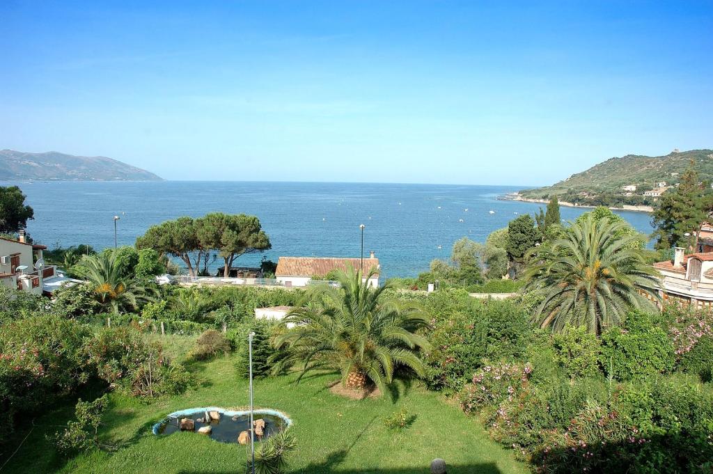 Appartement 6 people apartment sea view, 350 m from the beach, near Ajaccio Tiuccia 20111 Casaglione