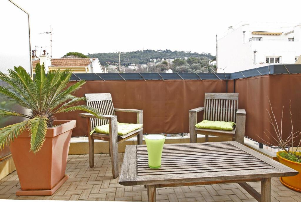 Appartement Appartement 6 personnes avec terrasse Le Port Nice 8 rue de Maeyer, 06300 Nice