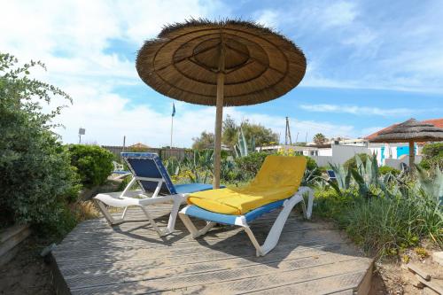 APPARTEMENT 6 PERSONNES VUE MER 30 M DE LA PLAGE Hyères france