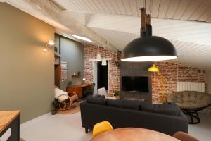 6 Rue d'Aubuisson