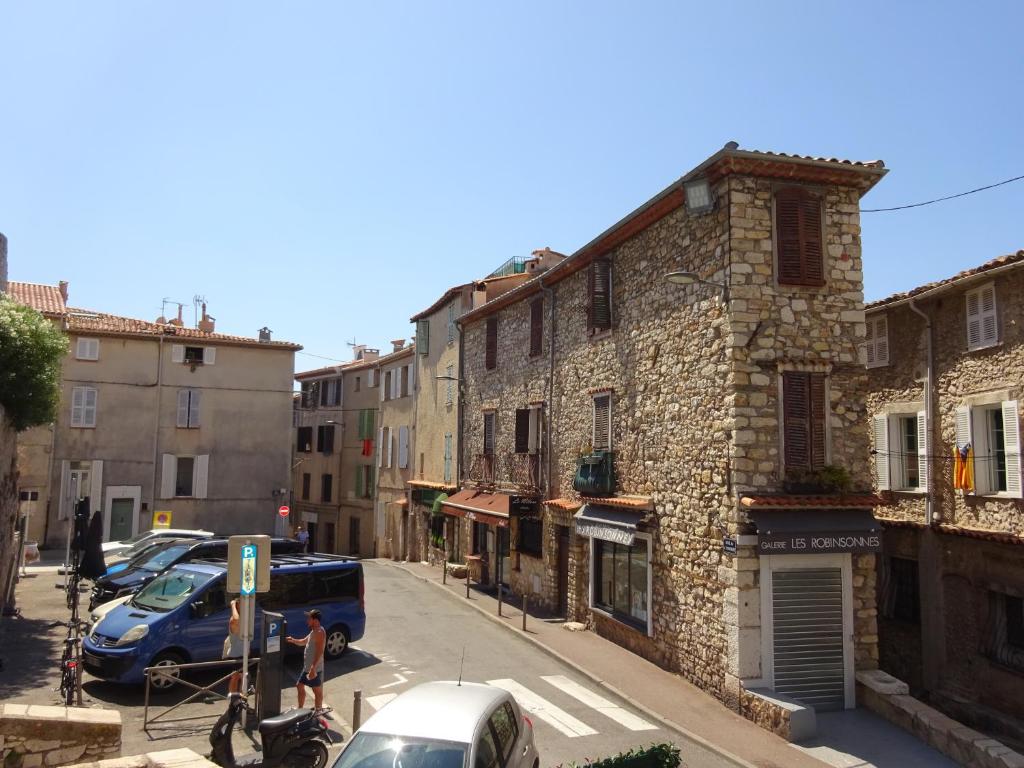 6 rue de la tourraque 6 rue de la tourraque, 06600 Antibes