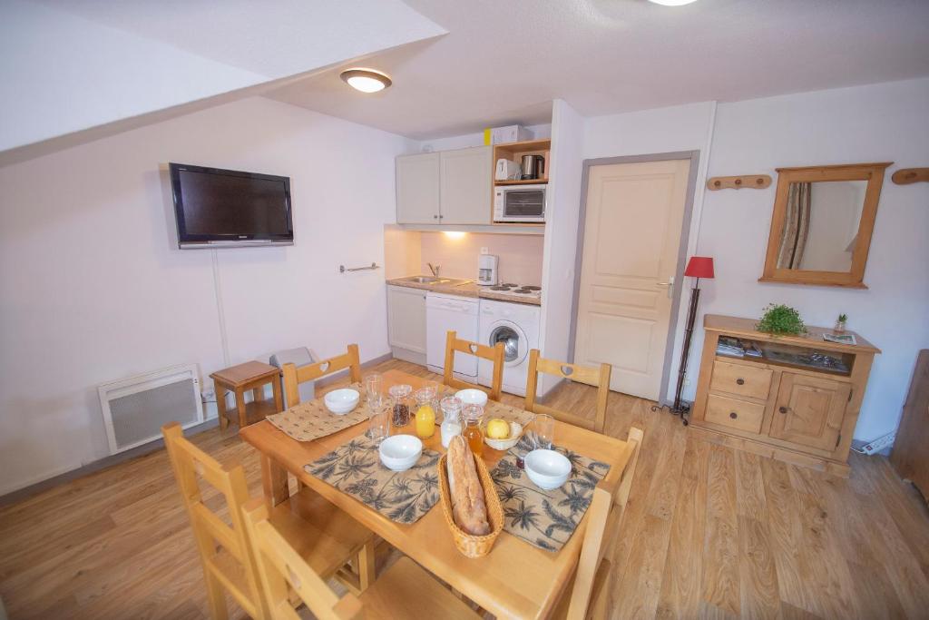 6062 - Buttes Chaumont - Amazing duplex