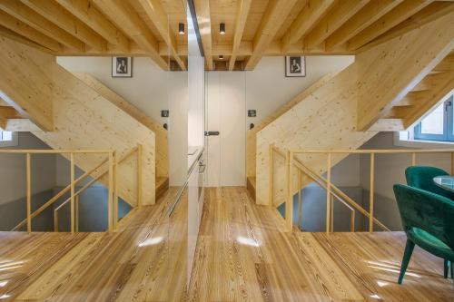62 Design House II