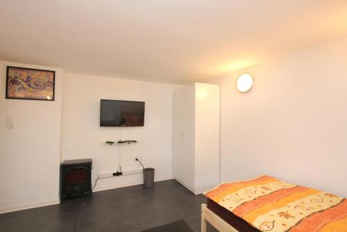 6678 Privat-Souterrain-Apartment