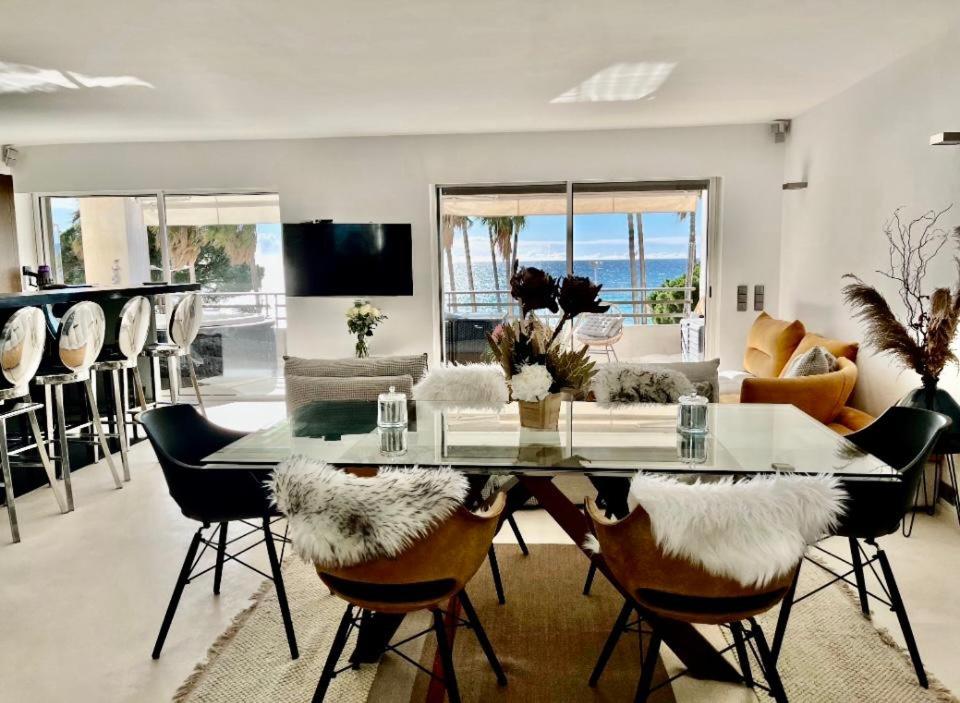 67 CROISETTE 67 Boulevard de la Croisette, 06400 Cannes