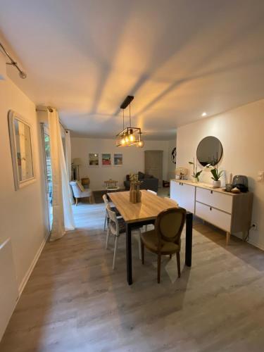 70m quiet with terrace in Saint-Herblain