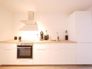 75 m2, zentral, Küche, Balkon, Parkplatz