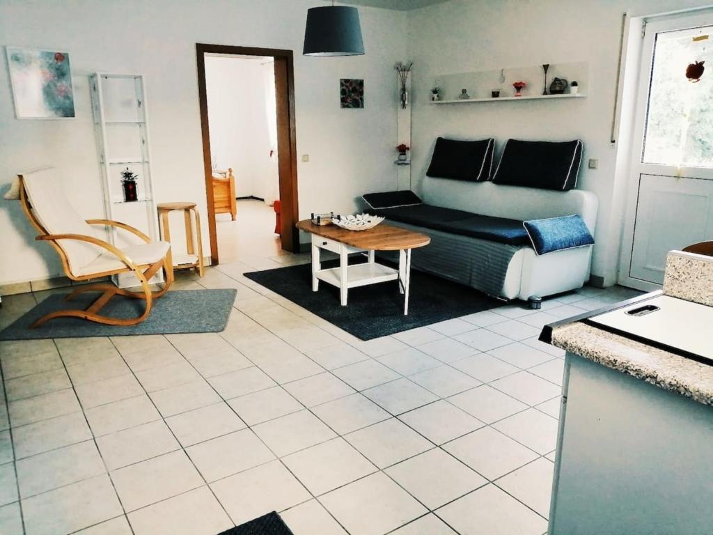 76 qm Whg im EG Haus-Wohlfühloase vor der Haustür Auf der Au 7, 35075 Gladenbach