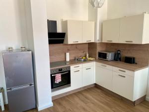 77 qm FeWo Schlosspark Residenz Innenstadt+Netflix