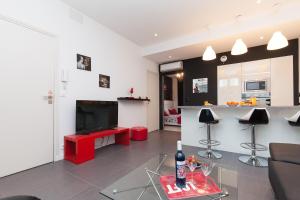 7e Art 2 pièces 3 étoiles calme plein centre Cannes 5mn plages et Palais
