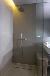 8 Building Serviced Apartment by the River