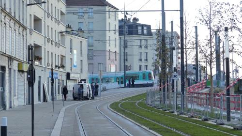 8 Rue Brise Echalas