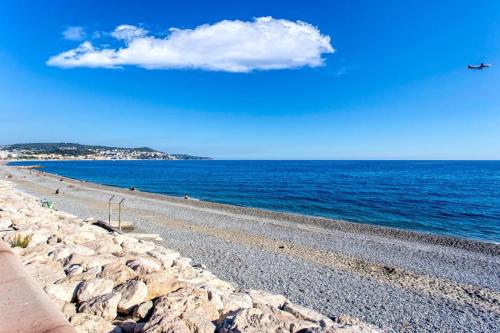 #8 Suite Promenade 1min Beach 2rooms/Parking/Terrace/WIFI