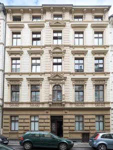 *80 m2 Stylish Apt* Netflix * Kitchen* Nespresso*
